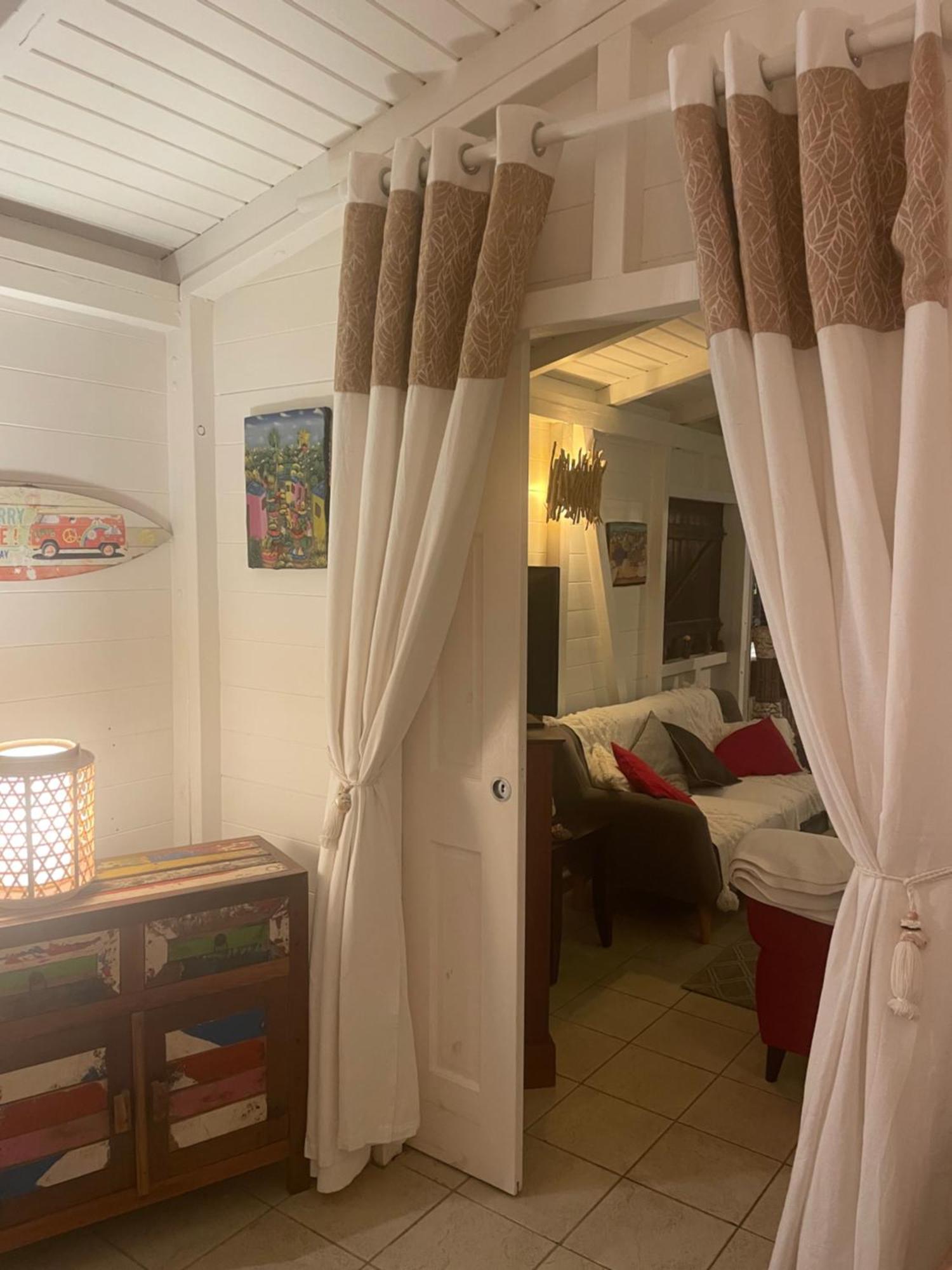 Villa Pelican Lodge Deshaies Eksteriør billede